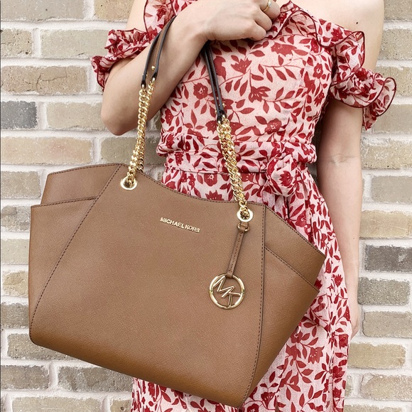 Gaby’sBags💕Michael kors large chain tote luggage - Picture 3 of 4